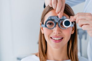 cosmetic laser eye surgery consult